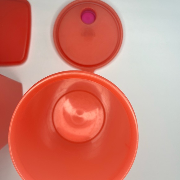 Vintage Tupperware RED Handolier Container 321-5‎ Lid 563-9 Flap 5641 storage - Picture 9 of 12